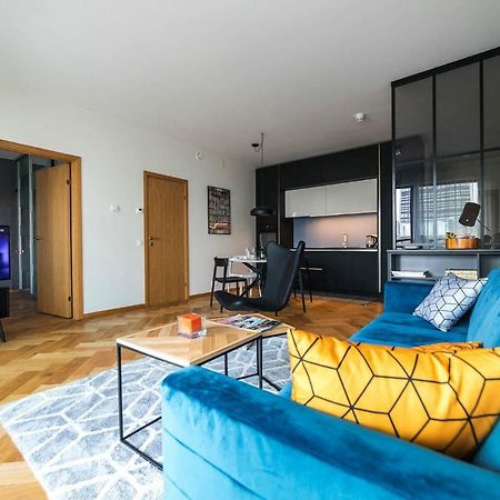 Modern Luxury Apartment In City Centre Tallinn Bagian luar foto
