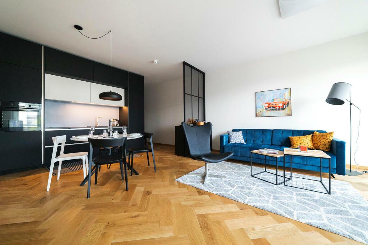 Modern Luxury Apartment In City Centre Tallinn Bagian luar foto